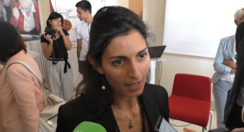 Sistema unico di segnalazione, Roma, Raggi: “Le buche? Così i cittadini ce le segnaleranno”