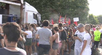 Ostia si colora di arcobaleno con il Lazio Pride