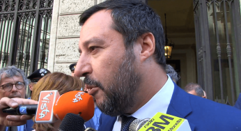 Salvini a Berlusconi: “Stia tranquillo, governo lavorerà a lungo”