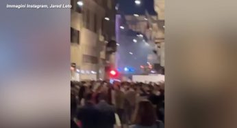 Roma, Jared Leto coinvolto negli scontri: riprende tutto e lo posta sui social