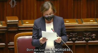 Scontri a Roma, Lamorgese: “Respingo con forza le accuse di strategia della tensione”