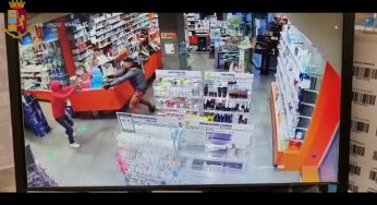 Ostia, pistola contro il farmacista durante la rapina: poi viene arrestato