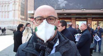 Bologna, la Lega scende in piazza “No alla guerra”