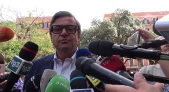 Governo, Calenda: “Triangolo Conte Draghi Grillo? Che meraviglia”