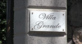 Iniziato vertice centrodestra di governo a Roma a Villa Grande con Berlusconi e Salvini