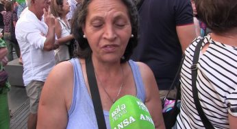 Napoli, l’appello dei fedeli a San Gennaro: “Ferma la guerra e fai trovare lavoro ai giovani”