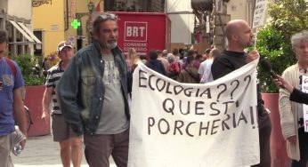 Rigassificatore, sit-in a Firenze: “Nessuna garanzia d’impatto ambientale e sanitario”