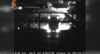 Alessandria, un tir contromano sull’autostrada A26: interviene la polizia