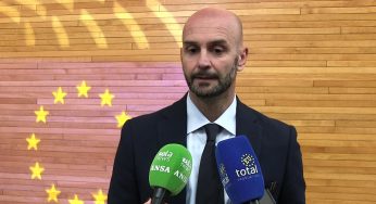 Energia, Procaccini (FdI): “L’Ue chiacchiera mentre Paesi socialisti prendono decisioni nazionali”