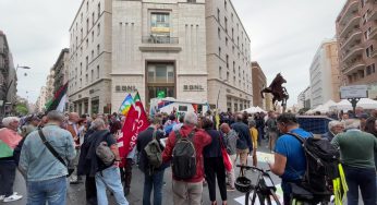 Manifestazione “Europe For Peace” a Napoli, Zanotelli: “Via soldi dalle banche se si vuole pace”