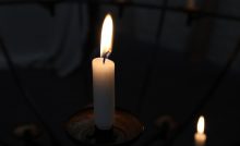 Candele per Lutto nazionale in memoria delle vittime dell'attacco russo in Ucraina